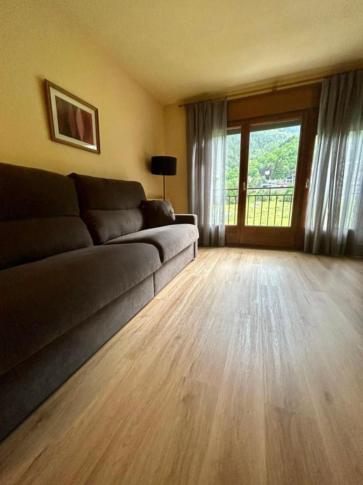 Apartamentos Turisticos Poblado Arinsal Exterior foto